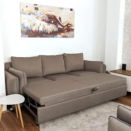 A Comfortable Base For Work & Life Lägenhet