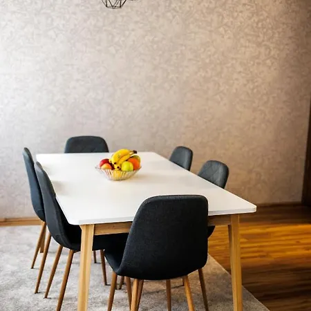 Beautiful Modern With Office Amenities 公寓 Ni