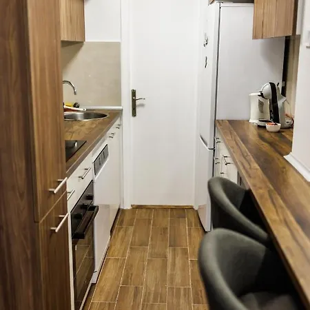 شقة A Comfortable Base For Work & Life