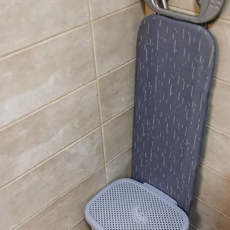 A Comfortable Base For Work & Life Lägenhet Ni